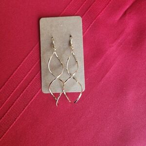 ☃️Gold Twisted Earrings
